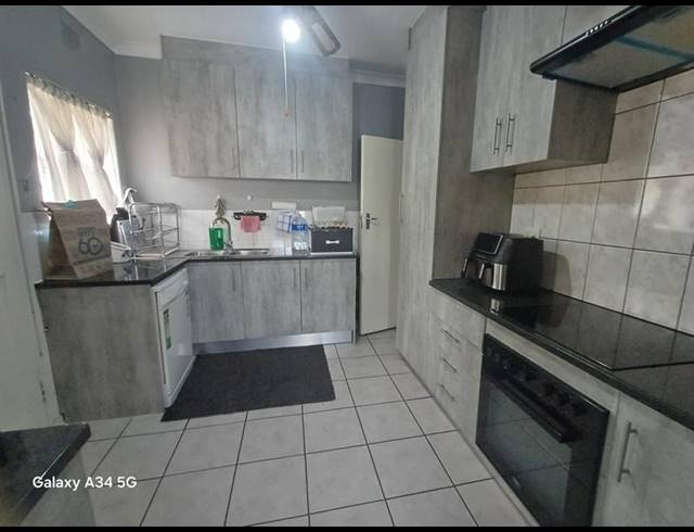 6 BEDROOM HOUSE FOR SALE IN TEDSTONEVILLE